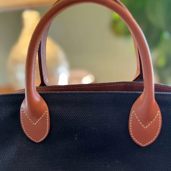 Vintage Dooney & Bourke Navy Canvas Leather Trim Zip Tote Purse Classic USA - Picture 7 of 9